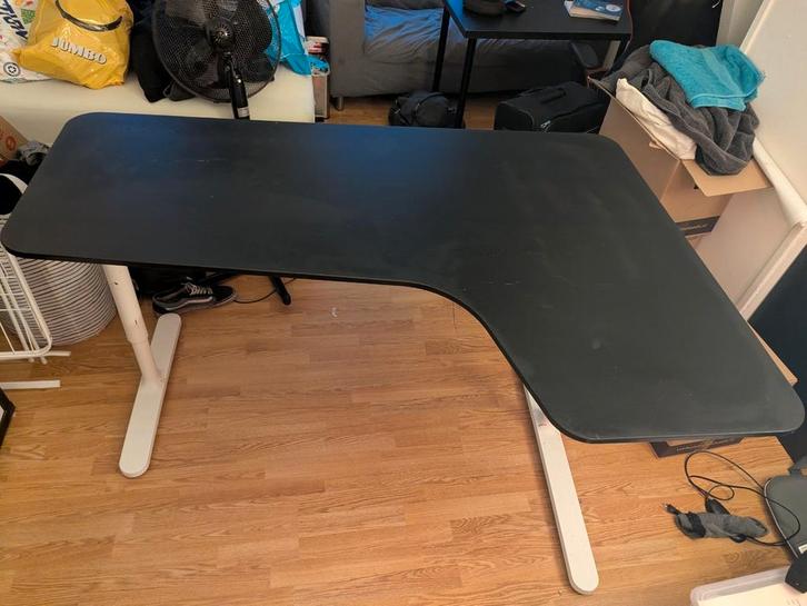 Ikea bekant bureau (zwart, wit), Huis en Inrichting, Bureaus, Gebruikt, Bureau, In hoogte verstelbaar, Ophalen of Verzenden
