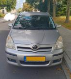 Toyota Corolla Verso 1.8 Vvt-i AUT 7P 2005 Grijs, 4 cilinders, 129 pk, 7 stoelen, Particulier