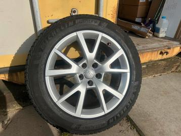 Nette Orginele Audi 18inch velgen met allseason 4.5mm beschikbaar voor biedingen