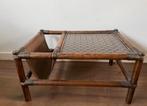 Manou tafel, Ophalen