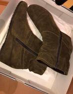 GABOR als NIEUW mosgroene echte suede sleehak laarsjes 40,5,, Lage of Enkellaarzen, Gabor, Ophalen of Verzenden, Zo goed als nieuw