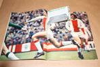 Voetbal 72. Nieuwe Revu. Met Poster Johan Cruijff., Boeken, Ophalen of Verzenden, Gelezen, Watersport en Hengelsport