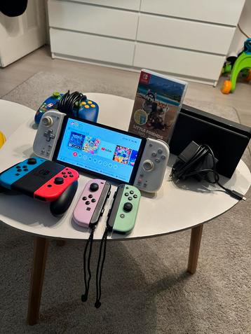 Hele nette Nintendo switch OLED + Accesoires en Spel beschikbaar voor biedingen