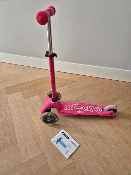 Roze mini micro step deluxe Led, Fietsen en Brommers, Steps, Gebruikt, Gewone step, Ophalen of Verzenden