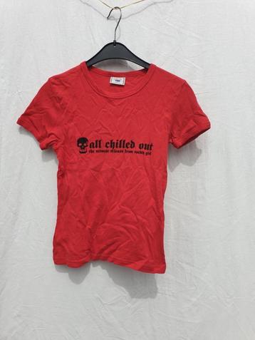 Stoer rood shirt "All chilled out " Mt M . Merk Rocky beschikbaar voor biedingen