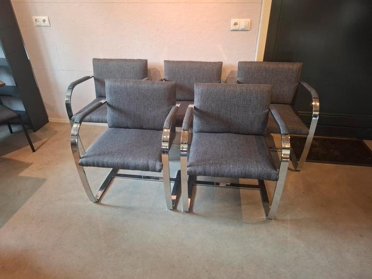 5 mies vd rohe brno eetkamerstoelen, Huis en Inrichting, Stoelen, Gebruikt, Vijf, Zes of meer stoelen, Metaal, Stof, Grijs, Ophalen of Verzenden