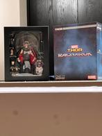 ONE:12 MARVEL collective action figure thor and spiderman, Ophalen of Verzenden, Zo goed als nieuw