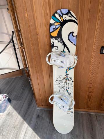 Salomon Snowboard + Bindingen+tas 147cm beschikbaar voor biedingen