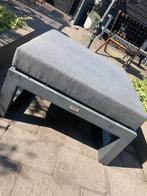 Tuin tafel, 1x1 meter. Met kussen., Ophalen, Zo goed als nieuw