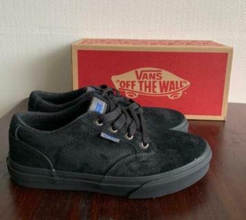 Zwarte VANS Schoenen maat 34, NIEUW! CADEAUTIP van SINT! beschikbaar voor biedingen
