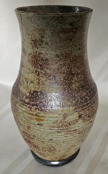 Vaas / Terraco, Beesel, Draak / 23 cm / Ø 13 cm beschikbaar voor biedingen
