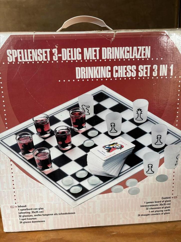 Drinking Chess Set 3 in 1 - Spellen Set, Hobby en Vrije tijd, Gezelschapsspellen | Bordspellen, Gebruikt, Een of twee spelers