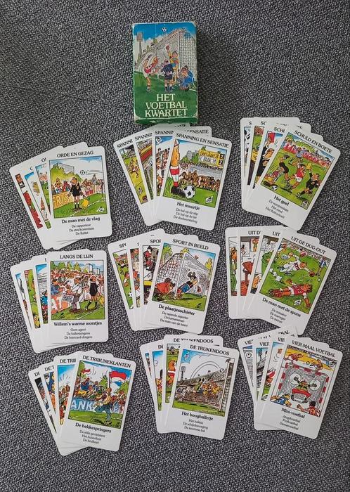 Voetbal kwartet tekeningen Dik Bruynesteyn speciale uitgave, Verzamelen, Speelkaarten, Jokers en Kwartetten, Zo goed als nieuw