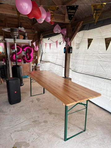  BIERTAFEL incl 2 banken TE HUUR  beschikbaar voor biedingen