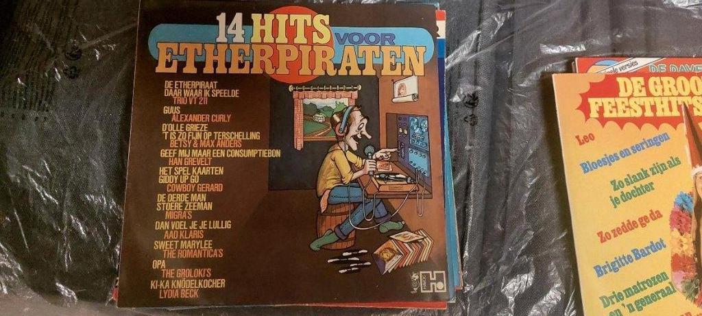 LP 14 Hits Etherpiraten, Ophalen of Verzenden, Zo goed als nieuw, 12 inch, Levenslied of Smartlap
