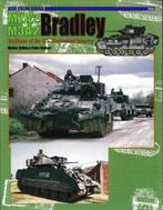 M2A2/M3A2 Bradley, Boeken, Ophalen of Verzenden, 1945 tot heden, Gelezen, Landmacht