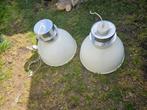2 grote witte hanglampen, Huis en Inrichting, Lampen | Hanglampen, Ophalen, 50 tot 75 cm
