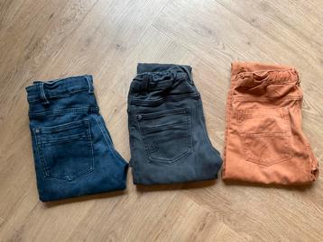 3 broeken maat 152, Hema en WE fashion beschikbaar voor biedingen