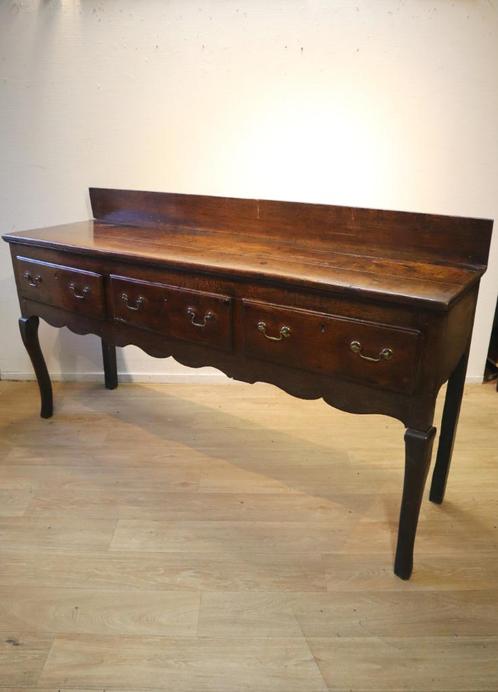 Antieke Engelse dresser / sidetable 18e eeuw, Antiek en Kunst, Antiek | Meubels | Tafels, Ophalen of Verzenden