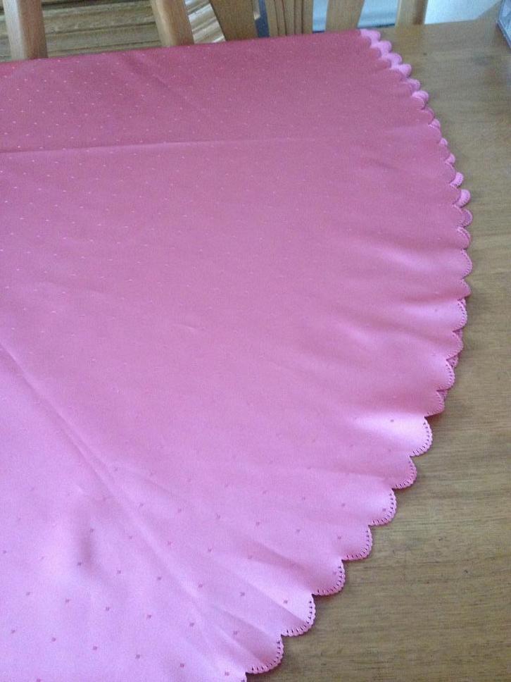 tafelkleed rond (nieuw ), Huis en Inrichting, Tafelkleden, Nieuw, Rond, Binnen, Verzenden