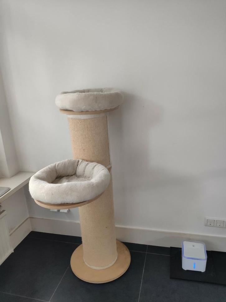 Natural Paradise krabpaal Natural Jasmine met wandbevestigin, Dieren en Toebehoren, Katten-accessoires, Gebruikt, Ophalen