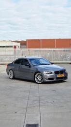 BMW 3-Serie 2.5 I 325 Coupe 2007 Grijs, Auto's, BMW, 745 kg, Achterwielaandrijving, 74 €/maand, Zwart