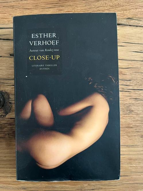 Esther Verhoef - Close-up, Boeken, Thrillers, Gelezen, Nederland, Ophalen of Verzenden