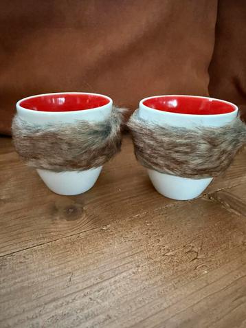 2 decoratie potjes met bond rand. beschikbaar voor biedingen