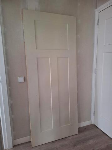 2 nieuwe Skantrae, stompe deuren 83x201,5 cm beschikbaar voor biedingen