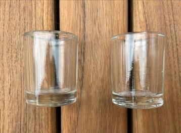 2 glazen inktpot potjes voor in schoollessenaar beschikbaar voor biedingen