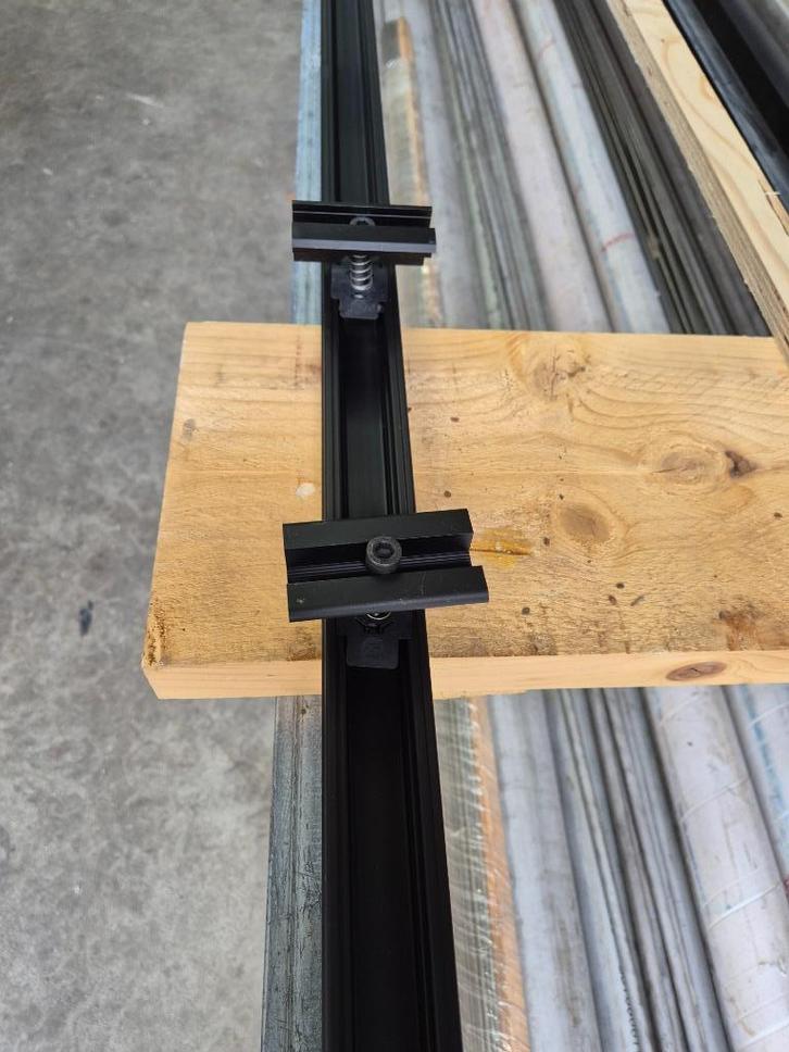 onderprofielen voor Zonnepanelen, Doe-het-zelf en Verbouw, Overige Doe-het-zelf en Verbouw, Nieuw, Ophalen