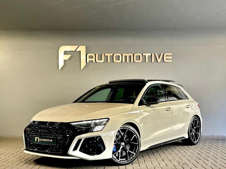 Audi RS3 Sportback 2.5 TFSI quattro Pano|Ceramic|HuD|B&O|VOL, Auto's, Audi, Bedrijf, Te koop, RS3, 4x4, ABS, Achteruitrijcamera