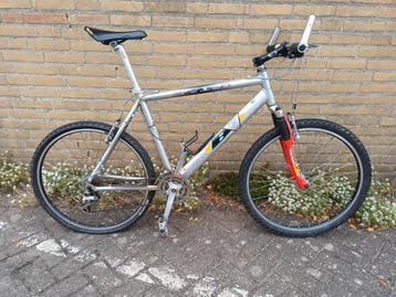 B1 mountianbike 26 inch. beschikbaar voor biedingen