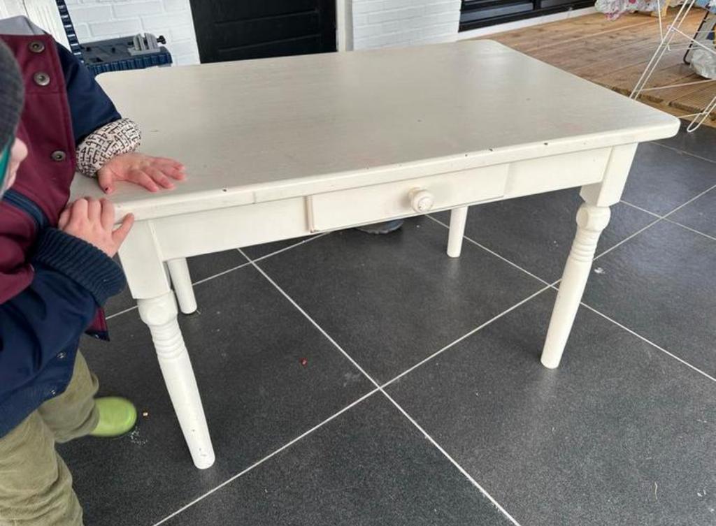 Kindertafel met lade, Ophalen, Gebruikt, Tot twee personen, 50 tot 100 cm