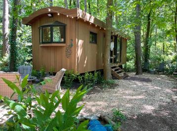 Vakantie in een pipowagen in de bossen nabij Maastricht beschikbaar voor biedingen