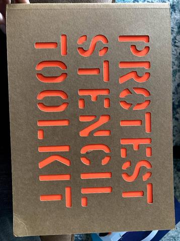 Protest stencil toolkit beschikbaar voor biedingen