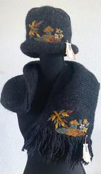 Sirogojno handgemaakte gebreide wollen sjaal en muts met moo, Kleding | Dames, Mutsen, Sjaals en Handschoenen, Nieuw, Muts, Maat 38/40 (M)