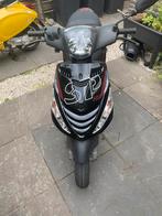 Piaggio zip 2021 injectie snor, Fietsen en Brommers, Scooters | Piaggio, Ophalen, Zo goed als nieuw, Zip