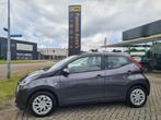 Toyota Aygo 1.0 VVT-i x-play Automaat, Camera, Airco, 4700km, Stof, Gebruikt, Euro 6, 4 stoelen