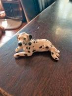 schleich hond dalmatier ouder model liggend, Ophalen of Verzenden, Zo goed als nieuw, Hond of Kat, Beeldje of Figuurtje