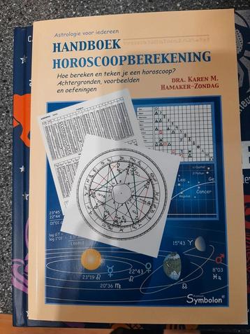 Drie boeken astrologie beschikbaar voor biedingen