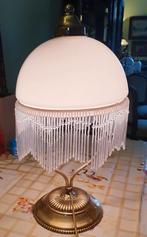 Antieke Tafellamp Melkglas Messing Kraaltjes, Huis en Inrichting, Ophalen