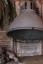 Hanglampen, lampen sober, 2 nieuwe lampen, Huis en Inrichting, Www.jufbrocante.nl, Www.jufbrocante.nl, Nieuw, Ophalen of Verzenden