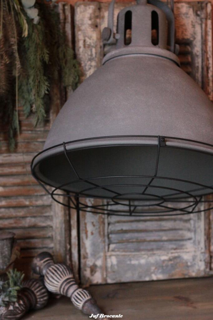 Hanglampen, lampen sober, 2 nieuwe lampen, Huis en Inrichting, Woonaccessoires | Overige, Nieuw, Ophalen of Verzenden