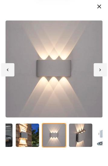 2 moderne LED lampen voor binnen of buiten beschikbaar voor biedingen