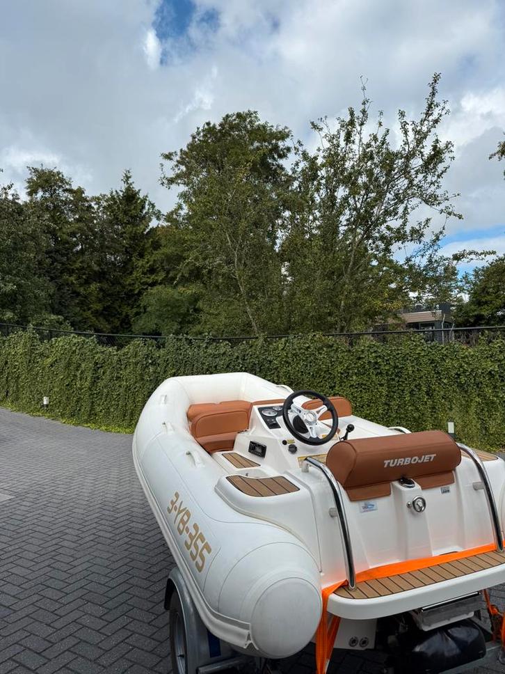 Williams Turbojet 325 + Pegatrailer –Grote beurt gehad, Watersport en Boten, Rubberboten, Zo goed als nieuw, Overige merken, Overige materialen