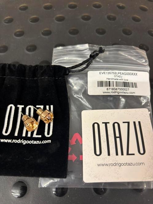 Otazu peach oorbellen nieuw, Sieraden, Tassen en Uiterlijk, Oorbellen, Nieuw, Knopjes of Stekers, Goud, Goud, Ophalen of Verzenden