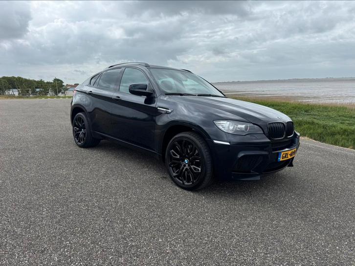 BMW X6 M Youngtimer zeer netjes inclusief BMW race fiets., Auto's, BMW, Particulier, X6, Benzine, SUV of Terreinwagen, Automaat