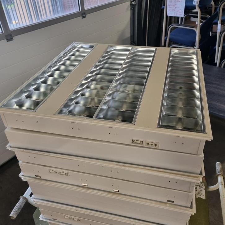 10 ZEER NETTE TL ARMATUREN 60X60 CM HF 4X14 WATT, Huis en Inrichting, Lampen | Plafondlampen, Gebruikt, Ophalen