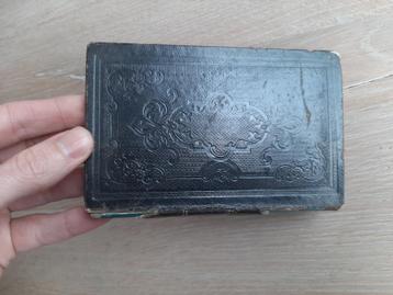 Antiek 1823, Het Gulden Boekske of de Ootmoedigheid, Notaris beschikbaar voor biedingen